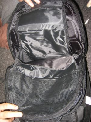 BATOH NA POČÍTAČ BETA značkový batoh sportovní batoh BETA Pracovní batoh na notebook a doklady ,batoh do školy a práce 