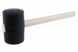 Palice gumová pr.90nn délka 36cm násada dřevo , gumová palička půměr 9cm