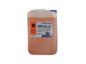 BERSOLUX / 12 Neutrální šampon s vynikajícím poměrem kvalita-cena autošampon