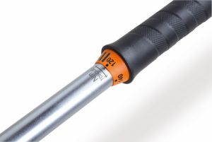 momentový klíč do pneuservisu s lechce nastavitelnými momenty Beta tools Momentový klíč s přednastavenými momenty s rukojetí ve tvaru L 610L/5L 120Nm, 140Nm, 160Nm, 180Nm, 200Nm