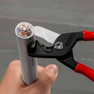 Nůžky na kabely s krokovým řezem KNIPEX StepCut® XL 225mm hliníkové kabely do průřezu 35 mm²,  splétané kabely do průřezu 70 mm² a  jemné splétané kabely doprůřezu 120 mm²