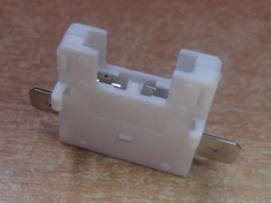 Držák plochých pojistek bílý