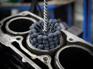 honovací kartáč váleček hlava na trubky díry,honovací brousící kartáč do díry trubky , leštící brousící kartáč na trubky P120 P180