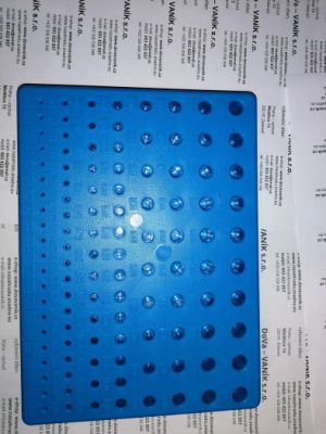 stojan na vrtáky 1-10 mm, plastový, pro 111 ks, držák vrtáků po 0,1mm, zásobník na vrtáky , box na vrtáky, držák na uložení vrtáků